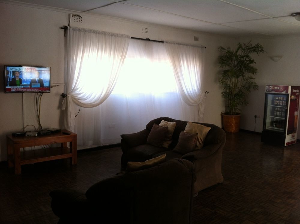Kuku Royal Lodge Ndola Bagian luar foto