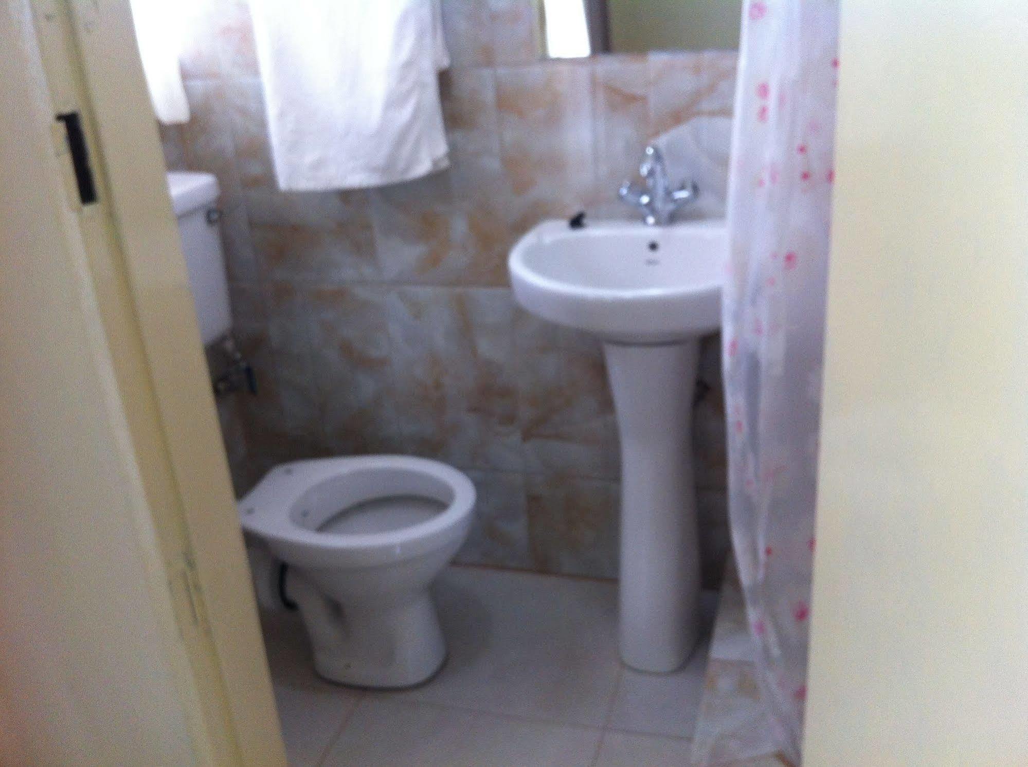 Kuku Royal Lodge Ndola Bagian luar foto