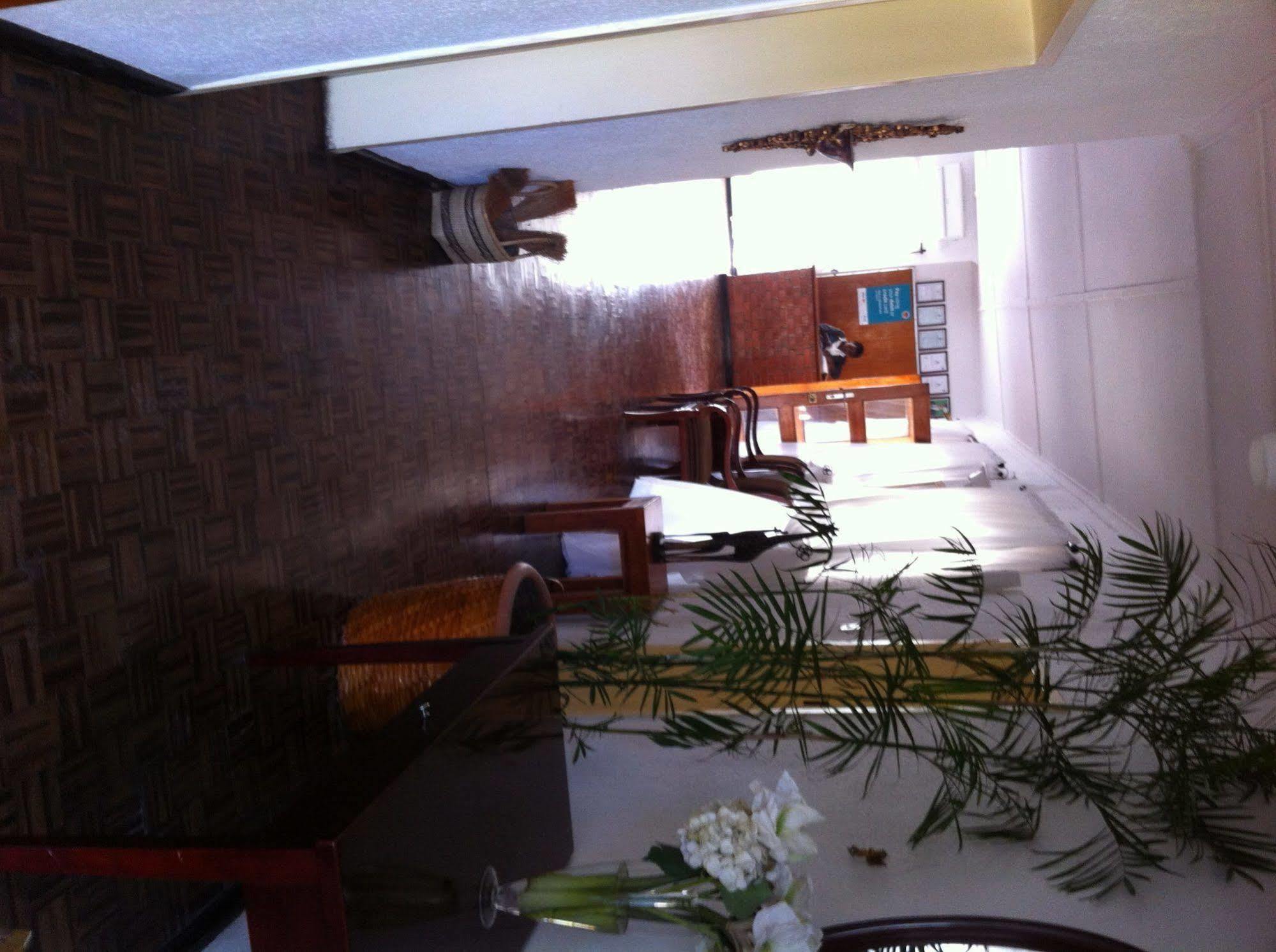 Kuku Royal Lodge Ndola Bagian luar foto